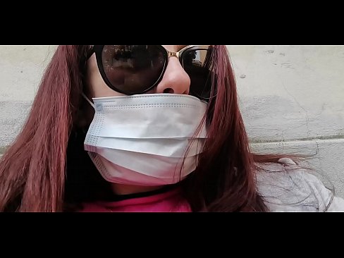 ❤️ Nicoletta membalas dendam pada tetangganya dan kencing di garasinya (Karantina Italia Khusus Covid19) ❤️❌ Video sialan  di porno id.sexarxiv.ru