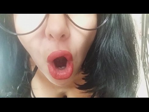 ❤️ Sayang, ibu tirimu tidak mengizinkanmu pergi ke sekolah hari ini... Aku sangat membutuhkanmu... ❤️❌ Video sialan  di porno id.sexarxiv.ru